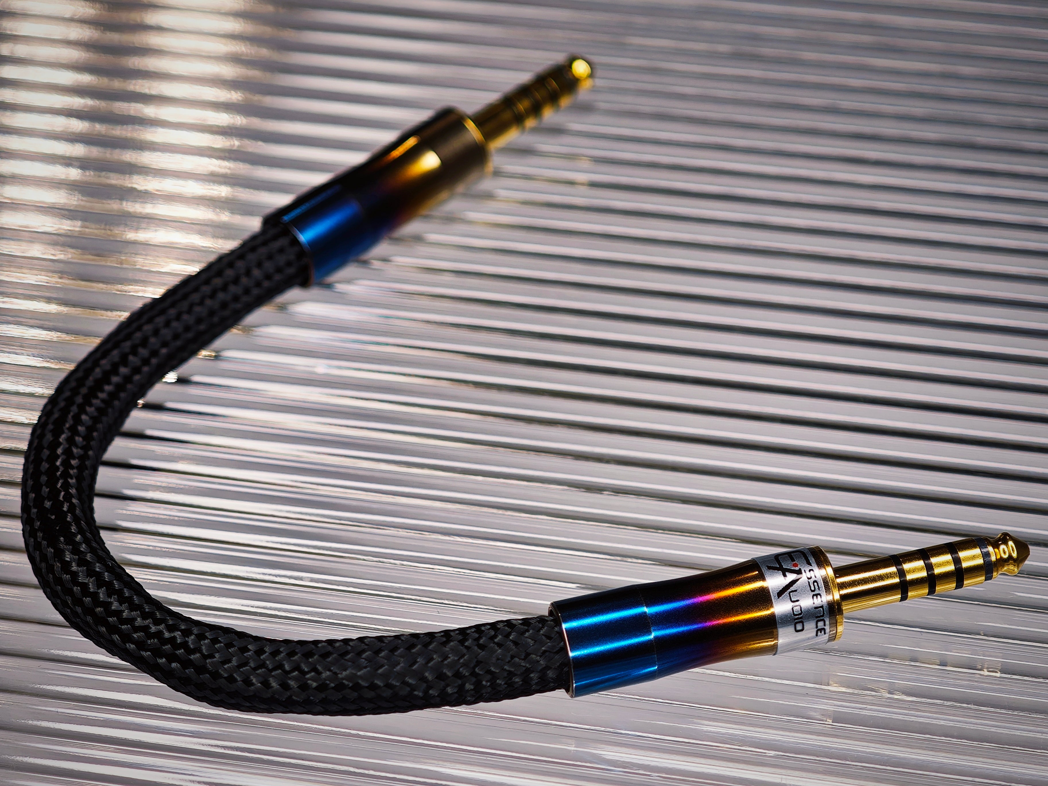 完売御礼【限定カラー】Solid TWO(4.4mm to 4.4mm) | ESSENCE AUDIO