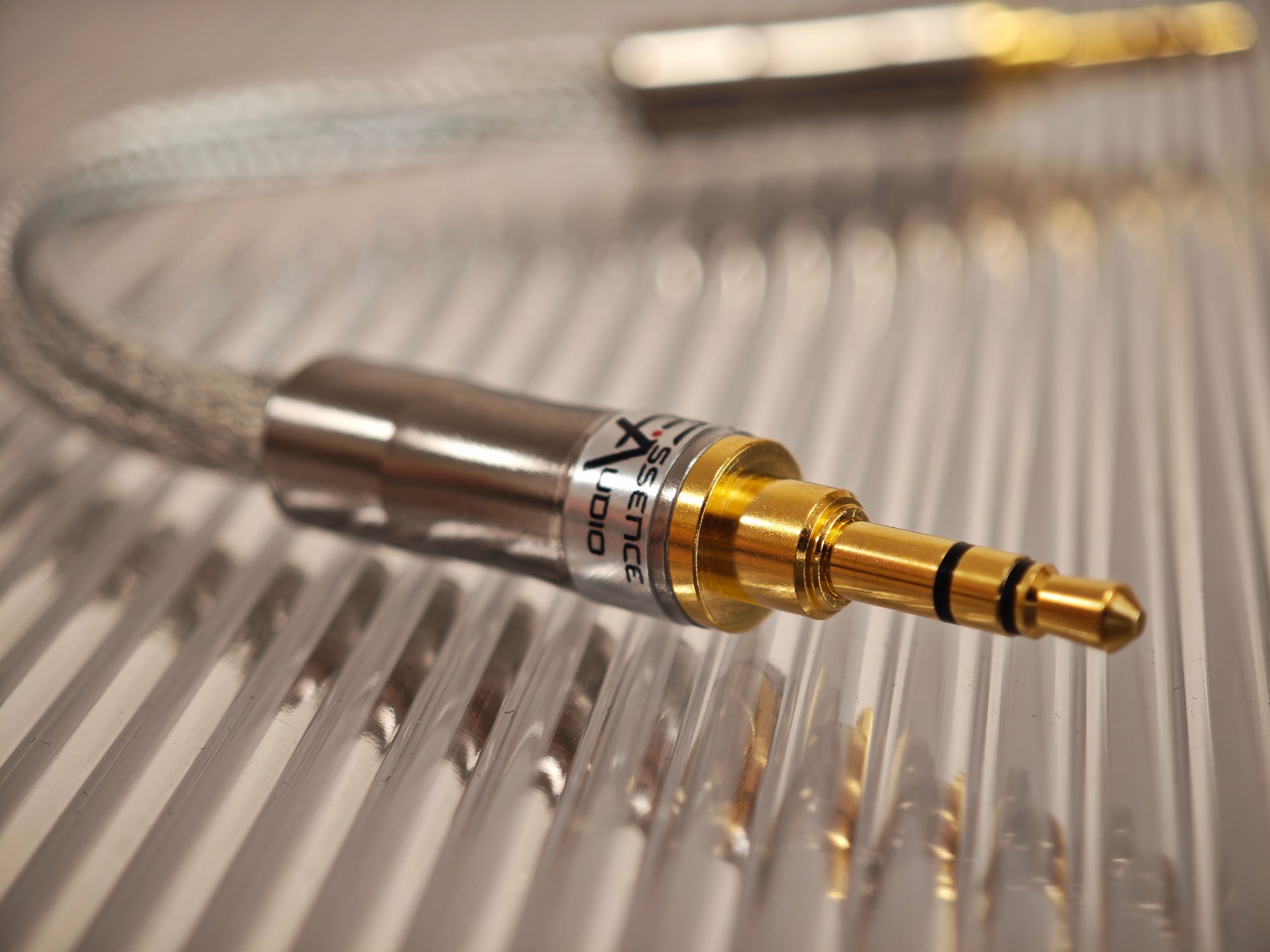 イヤホン ESSENCE AUDIO Solid One proto Solid ONE(3.5mm to 3.5mm) | ESSENCE AUDIO